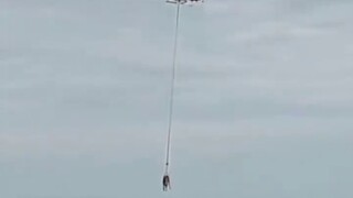 #小 hewan# Calo jatuh sakit dan dibawa pergi dengan helikopter untuk berobat. Ketika kembali, dia sel