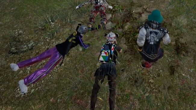 When solo players face three teams