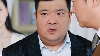 Vào ngày sinh nhật của con gái, người mẹ ăn mặc rất đẹp và đưa một lá thư cho cha mình. Không ngờ, k
