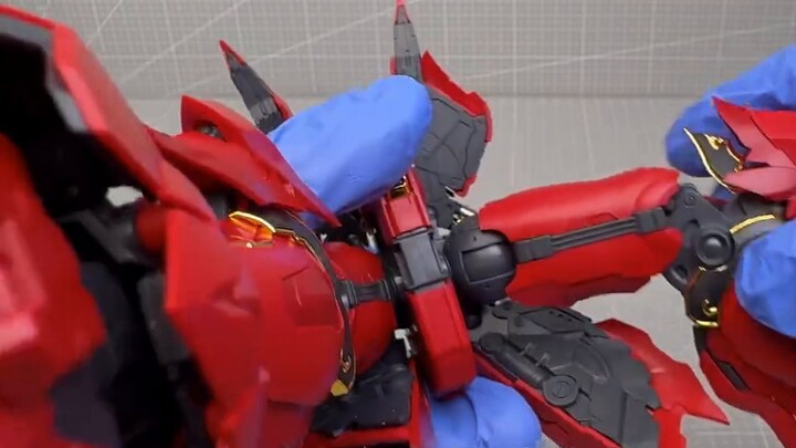 อัพเกรดเป็ดปลอม! แดงสามสปีด! MG Sinanju สไตล์ GK ขนาด 1/100 จาก Comet Technology