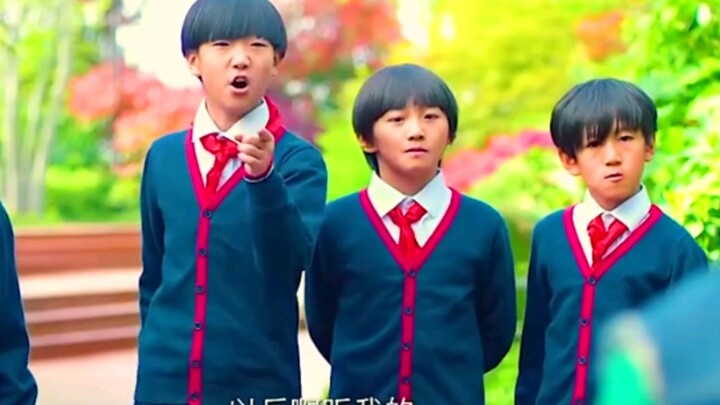 “现在小学生打架也这么6了吗”