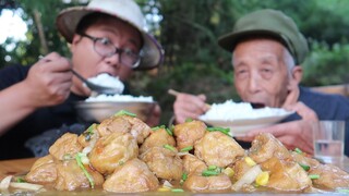 Fried Bean Curd with Prok Stuffing: A Lip-smacking Recipe