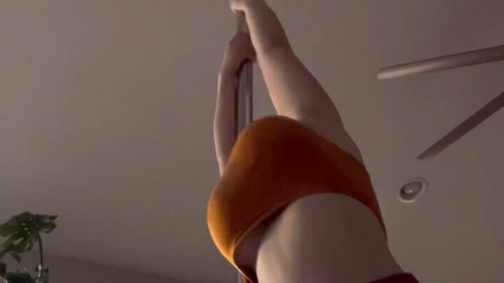 猪猪女孩的钢管舞