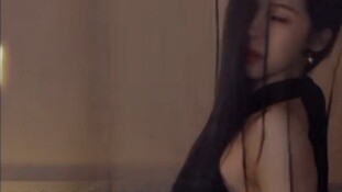 Hoàng Gia Nhất nhảy 230418