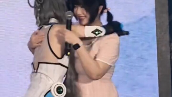 Tianyi is being held by Shanxin’s dad!