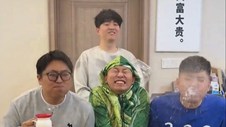 Laugh-keeping challenge fails live! This is so hilarious I’m almost out of breath!