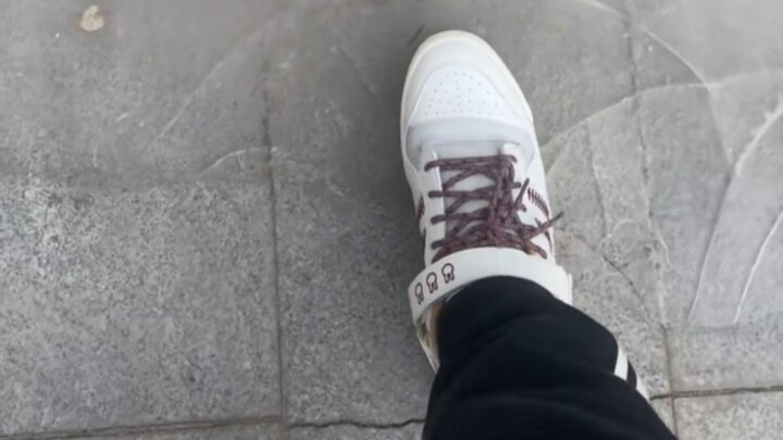 [Wen Junhui] That was close—almost too handsome!