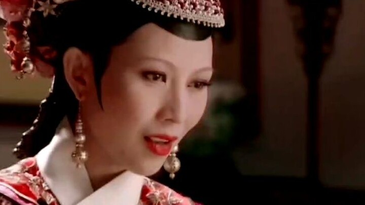 Can you believe she was already six months pregnant when filming this drama, and no one noticed?