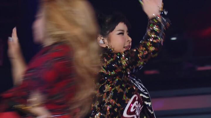 【4K LIVE】2NE1 – Scream (2014 YG Family World Tour in Japan)