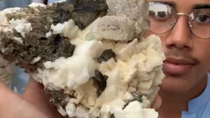 Gems Minerals Market Namak Mandi Peshawar