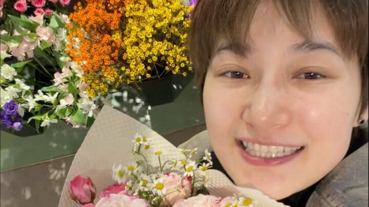 Semua orang! Belajarlah untuk mencintai diri sendiri!