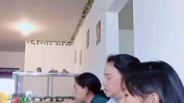 mukbang 🤣