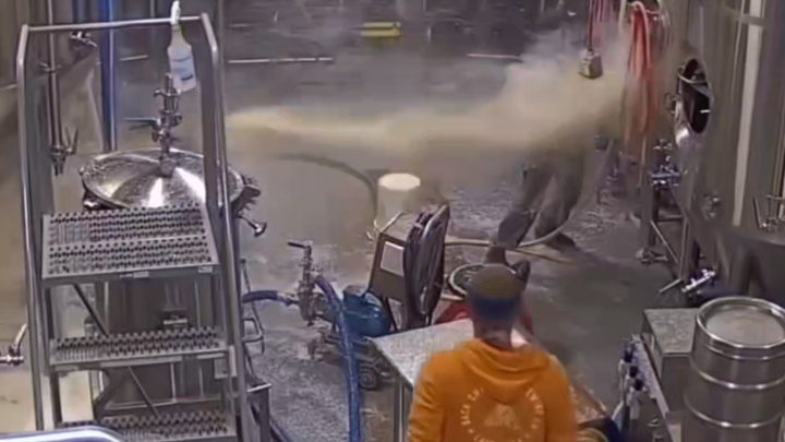 Công trường vững như bàn thạch, dân ngành xây dựng cứ đến rồi đi.