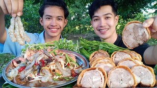 ตำถาดกุ้งสด หมูกรอบชาชู หนังกรอบเนื้อนุ่ม แซ่บสุดๆ