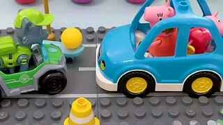 Toy animation: Peppa Pig toy story, bear haunt Ultraman toys, children's educational early education