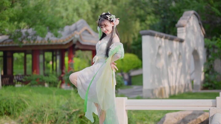 Master Taoist, could you please cast a fortune for me?