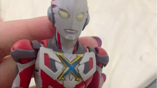 漂洋过海来的艾克斯 暴力海关导致彩盒吸塑全烂