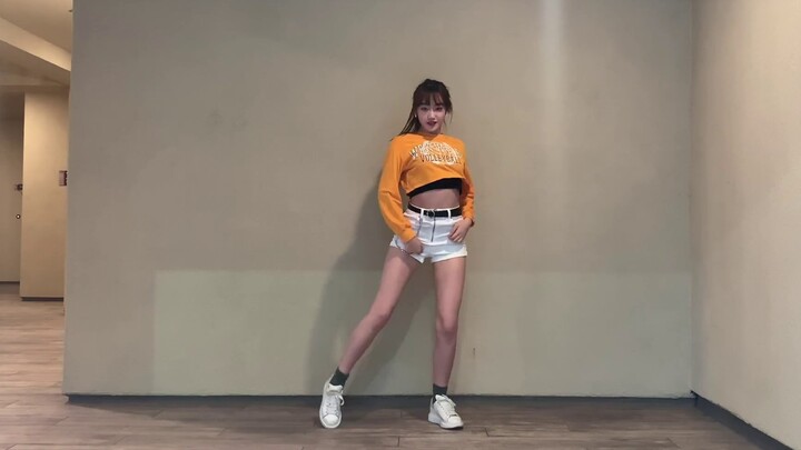 【Hands Up Cover】Cover of Cherry Bullet's new song Hands Up