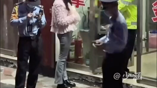 กลับมาบ้านแล้วไม่มีใครอยู่เลย