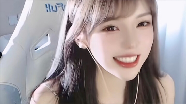 (     ) Menyelamatkan dunia??