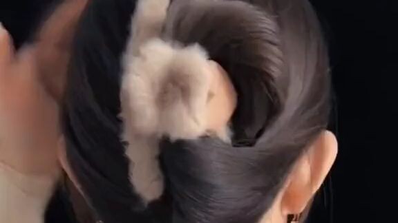 clip hairstyle for girls