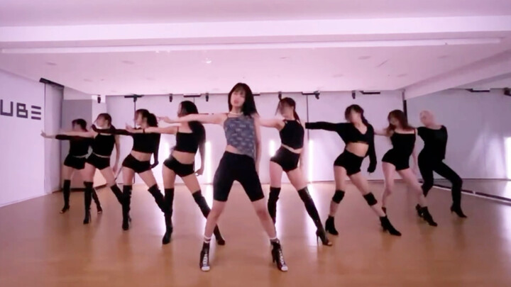 Peringatan 1 Tahun 【Minnie】 260121 Ruang Latihan “HER” yang Belum Pernah Dirilis Sebelumnya