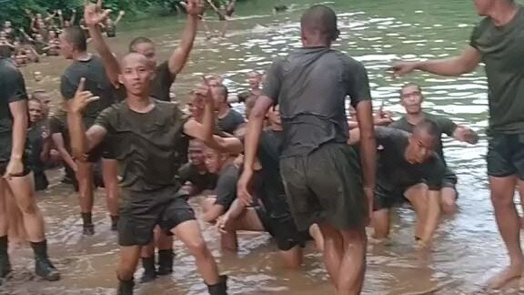 ARMY LANG SAKALAM