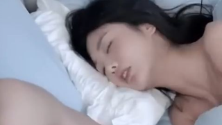 Aku menikahi seorang pengemis, tak menyangka dia adalah CEO yang amnesia, sangat memanjakanku
