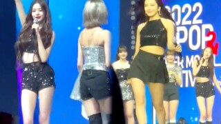 أرجل طويلة مذهلة تملأ الشاشة بالكامل!! عرض أزياء فرقة الفتيات العارضات IVE!