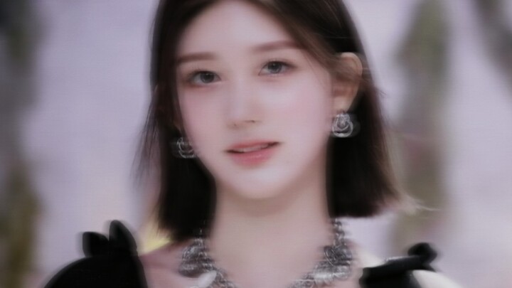 The short-haired member of IVE has been incredibly popular in both China and South Korea lately—so m