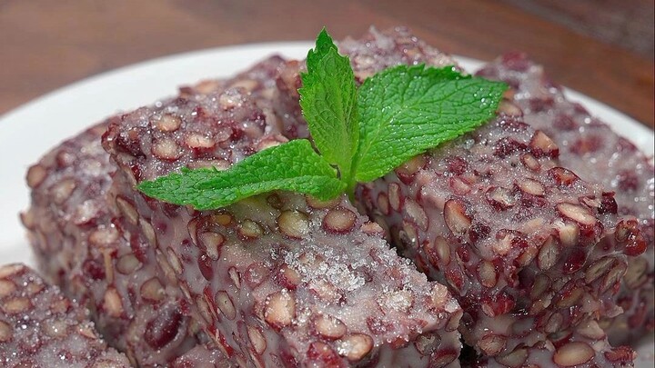 Soft, chewy, and sweet red bean jelly cake is made this way—simple and delicious. If you have kids a