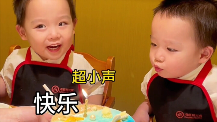 ฉันคิดจะเช่าเขาสองคนนี้ให้คนอื่นใช้จัดงานวันเกิด!!