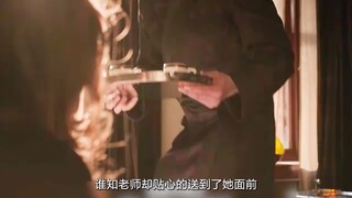 美女首次登台演出，就被五花大绑在舞台上，随后一个怪物凑了过来