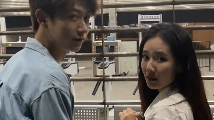 Cinta monyet masa muda menyaksikan cahaya langit