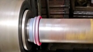 Many materials will generate high temperatures, turn red, or turn black after friction.