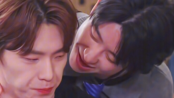 “Dino~ Don’t you like me?”