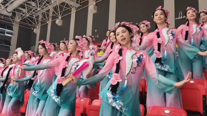 Shaoguan Cheerleading Squad (Don’t Say You Love Me When You’re Lonely)