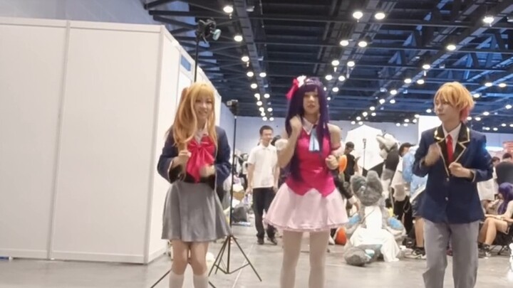 When the Hoshino family gathers three major special effects fans to play the Jemperor King op