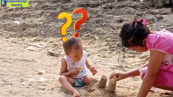 Vidio lucu akifa main di pantai paku anyer