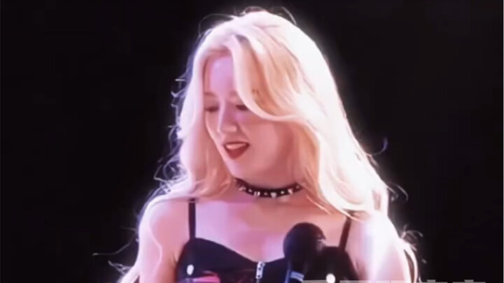 Diệp Thư Hoa bị nhập hồn?