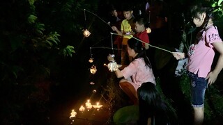 Làm Mâm Gà Rán Siêu To Tổ Chức Tiệc Trung Thu Nhỏ Cho Các Em Trong Xóm Vui Ơi Là Vui | NĐMT#155