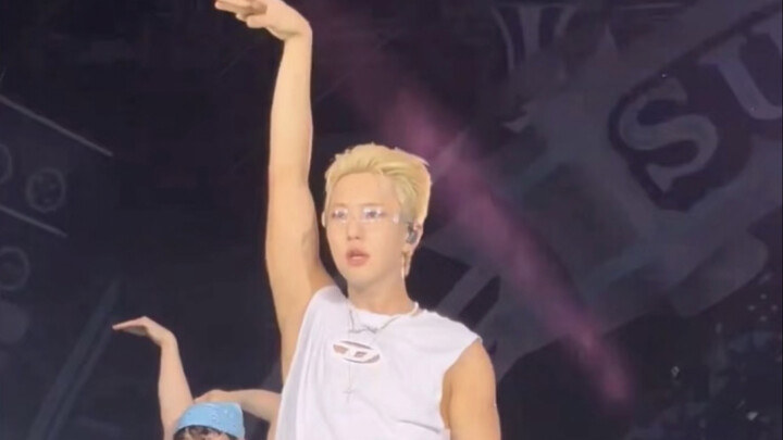 Kwon Soon-young would never miss a single meme!