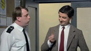 Mr Bean Sets Up the Perfect Shot For His Photo💂‍♂️ | Mr Bean Funny Clips | Classic Mr Bean