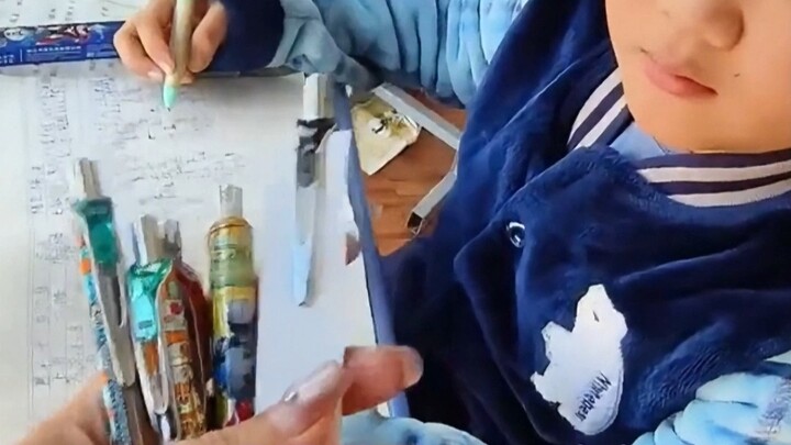 A chicken laid a phoenix, but they still insist the phoenix is abnormal.