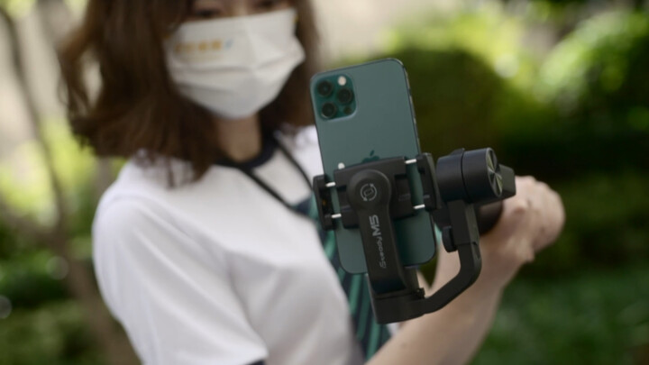 The JK girl wants to ask everyone: Is this camera work smooth?