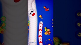 worm zone giant worm killing bite attack #wormbattle #wormszone