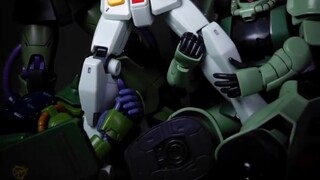 How many Zakus are needed to fight against an original Gundam?