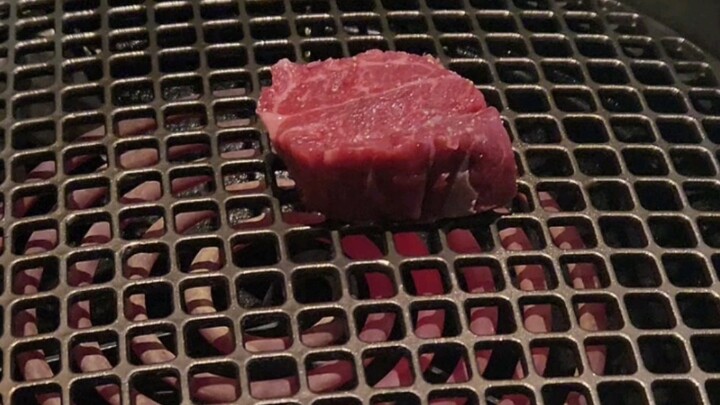 Buffet wagyu ala Jepang seharga 238 yuan, padahal stok daging sapi juga dibatasi, lumayan jarang dit