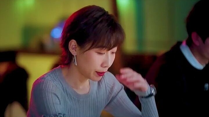 30+的女人你惹不起，男人让她尴尬，女人被她秒杀