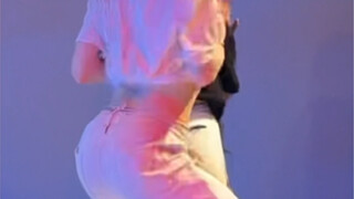 koreografi dance_momoca cover lovesweetlove